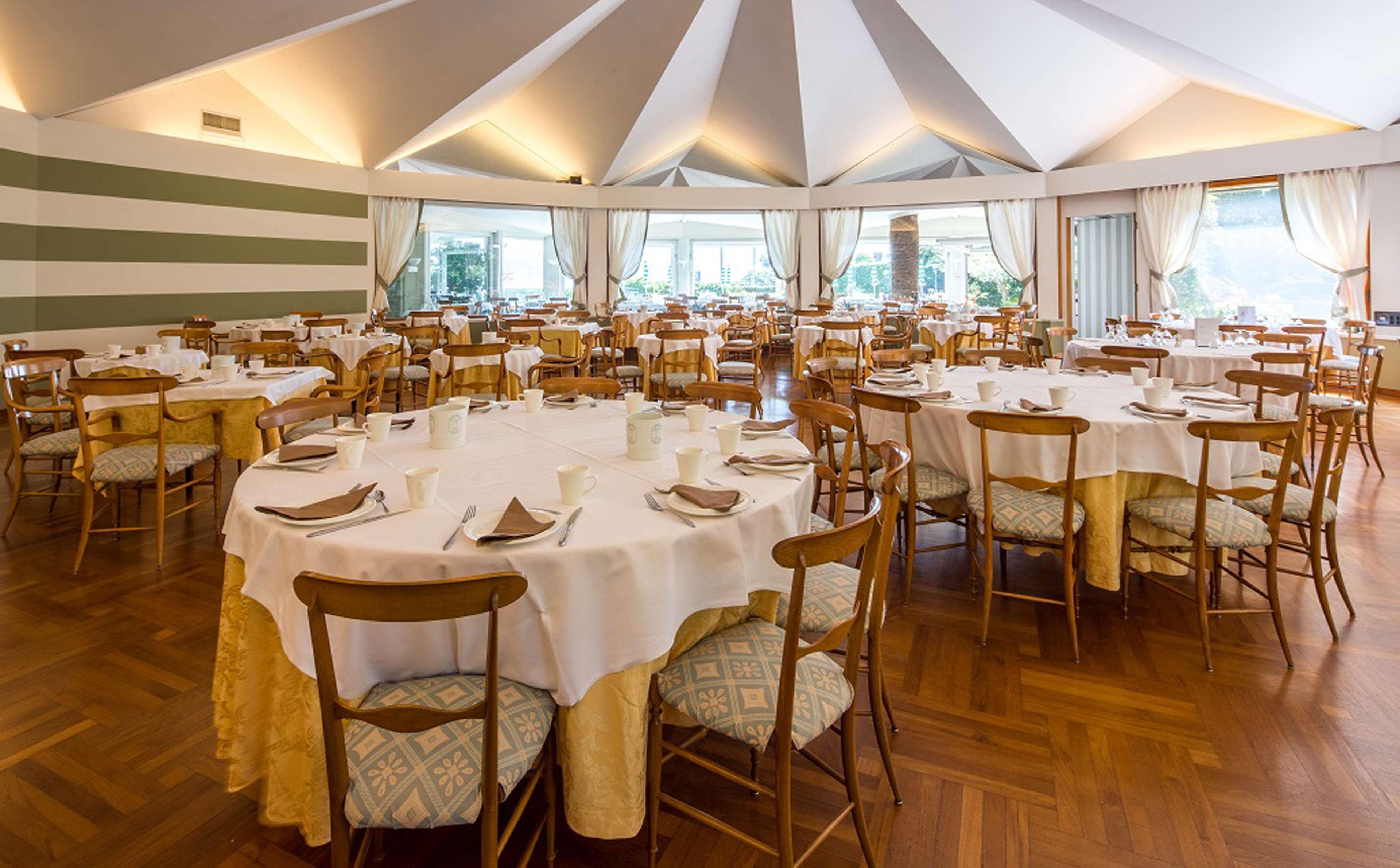 Western Regina Elena 4*