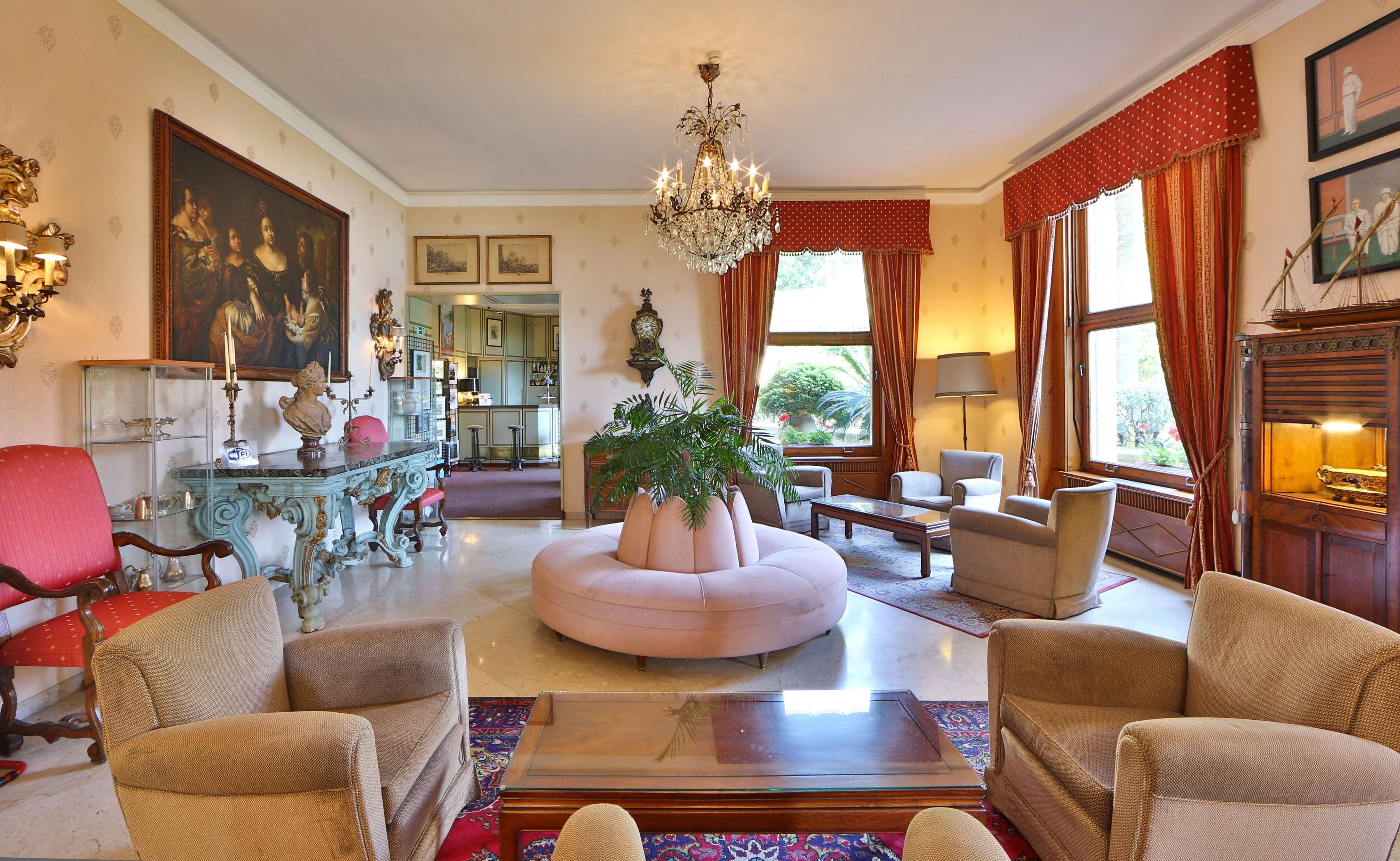 Western Regina Elena 4*